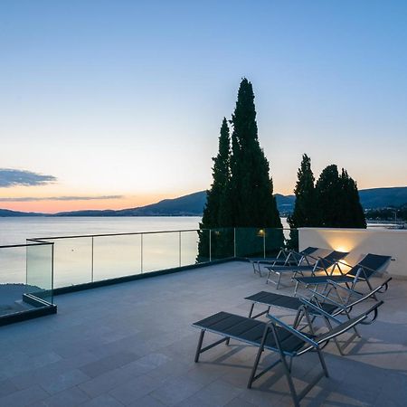 Palm Springs Apartamento Trogir Exterior foto